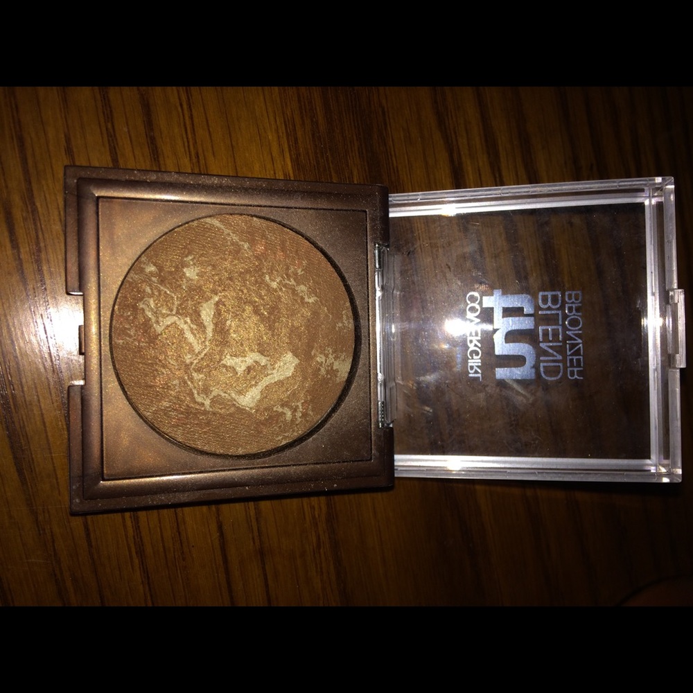 Makeup bundle - Picture 2 of 3