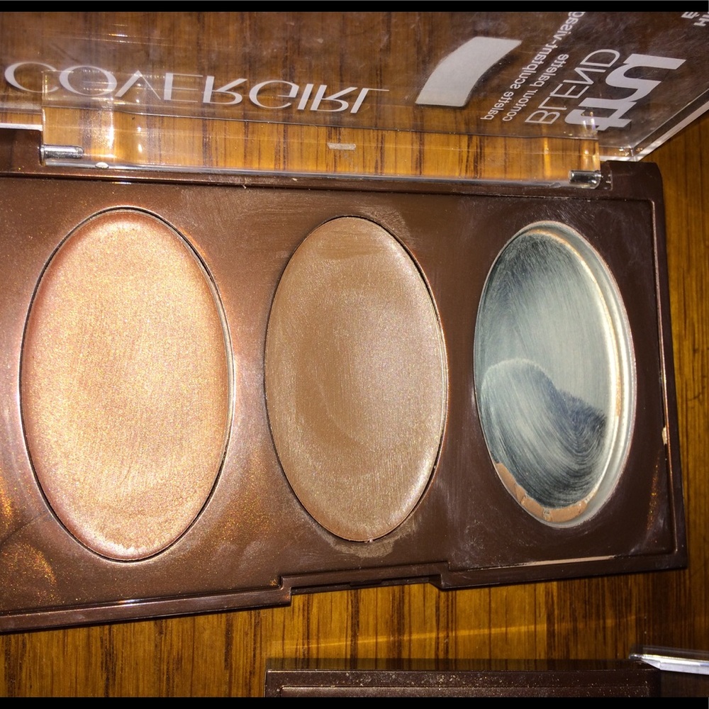 Makeup bundle - Picture 3 of 3