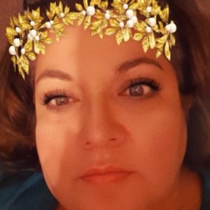 Meet your Posher, Pauline