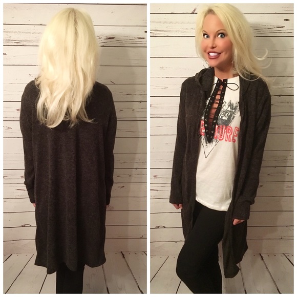 LAST 1! 💕Soft warm charcoal hooded cardigan - Picture 2 of 2