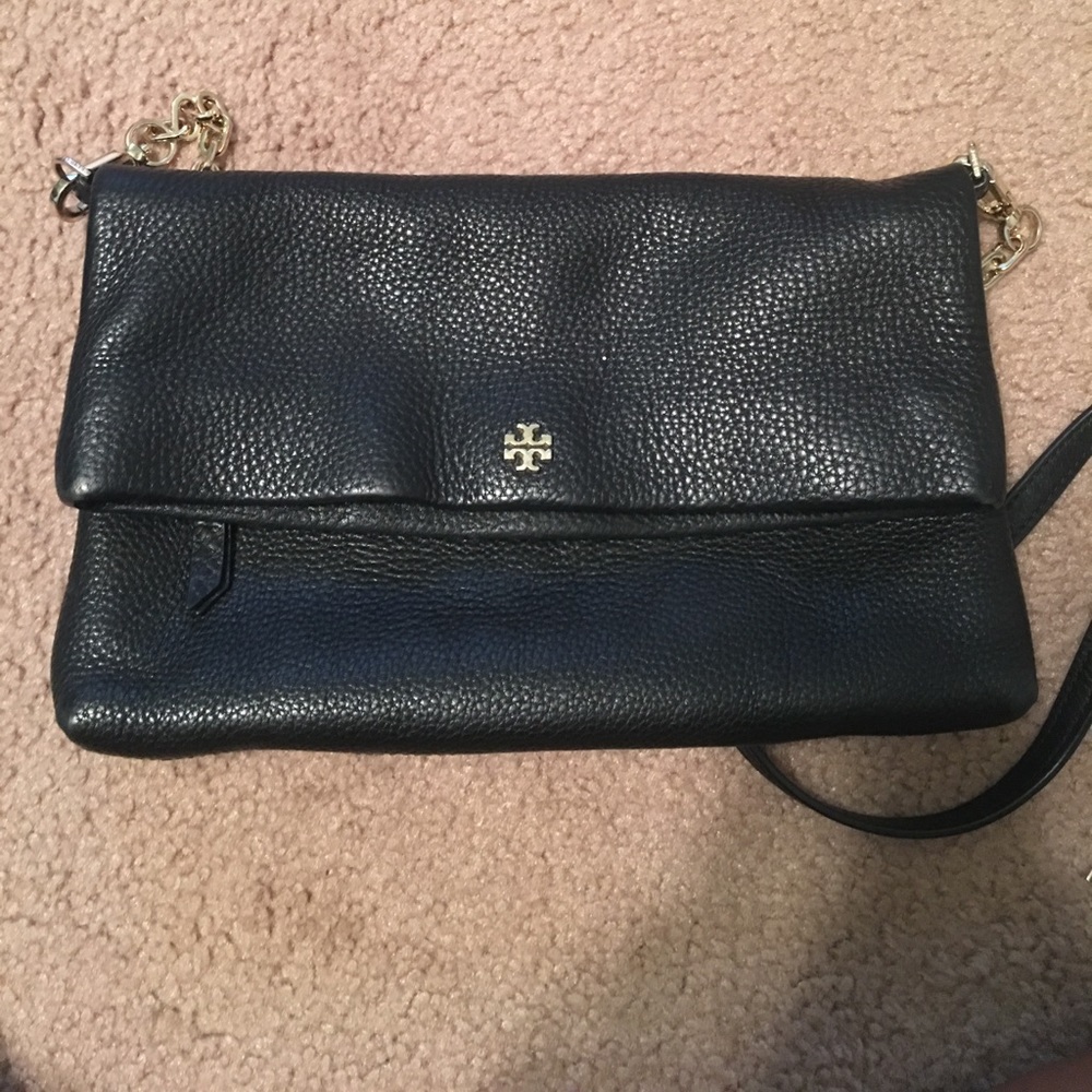 Tory burch purse with removable strap!