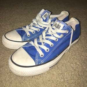 Blue low top Converse All Star