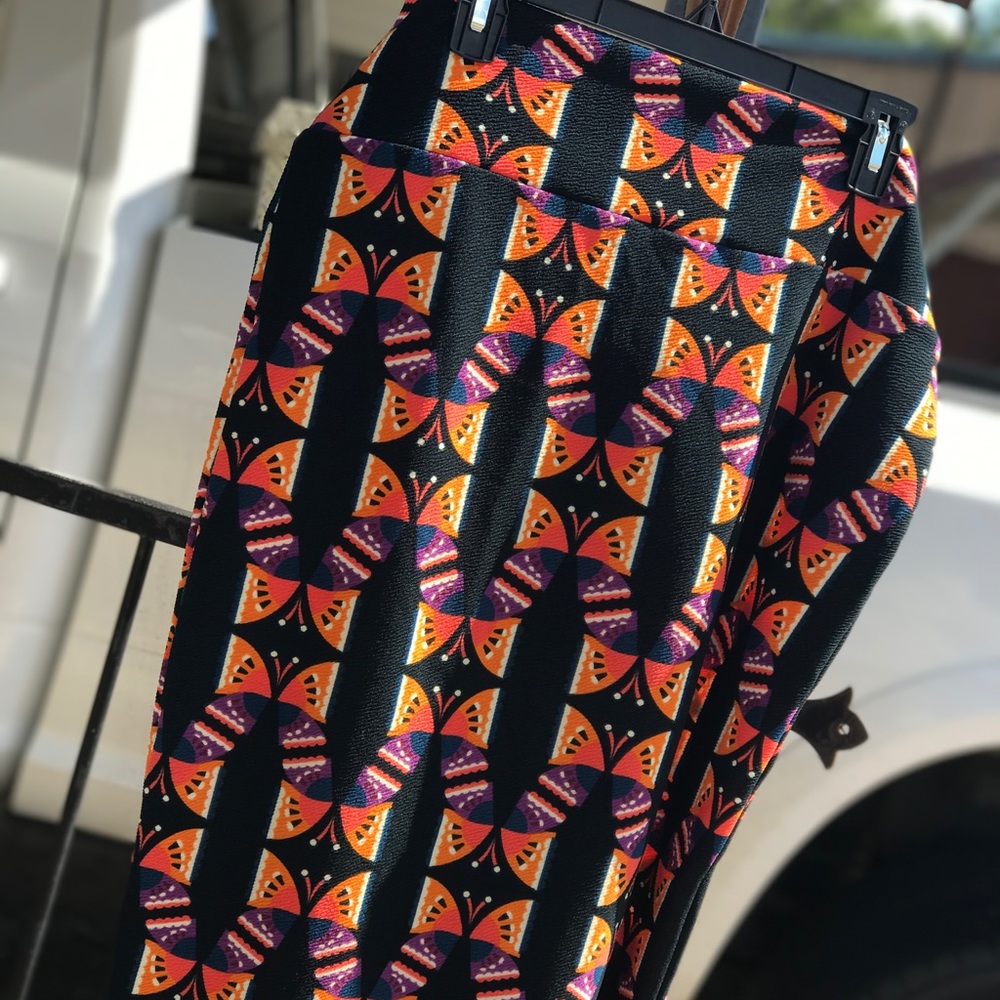 LuLaRoe Cassie skirt