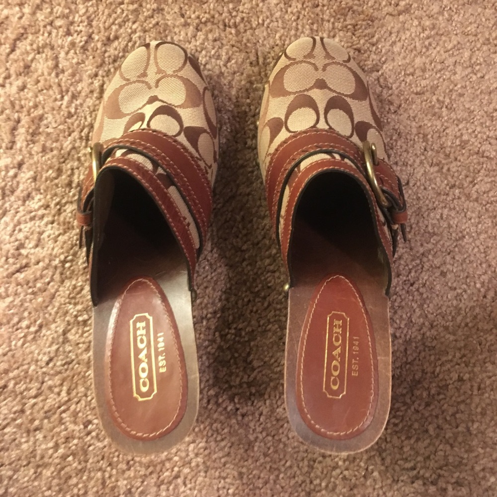 Coach Shoes 👠✨ - Picture 2 of 3