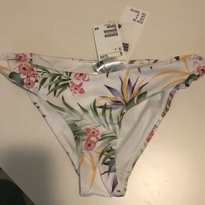 New with tags H&M bikini bottoms