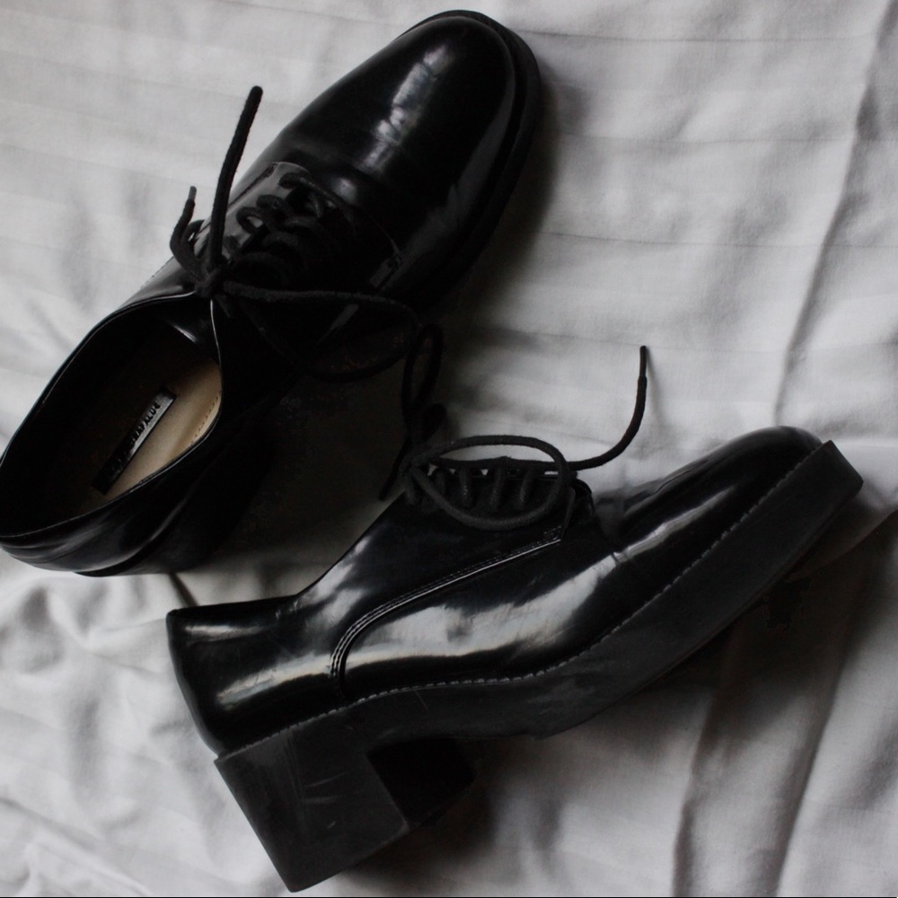 90s Lace-Up Chunky Heels