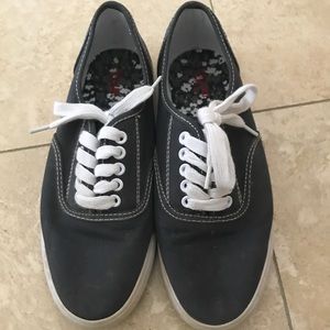 Women's canvas cloth tennis sneaker shoes