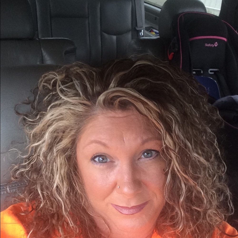 Meet your Posher, Robin