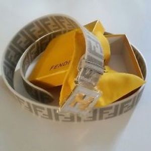 Meet your Posher, Warren