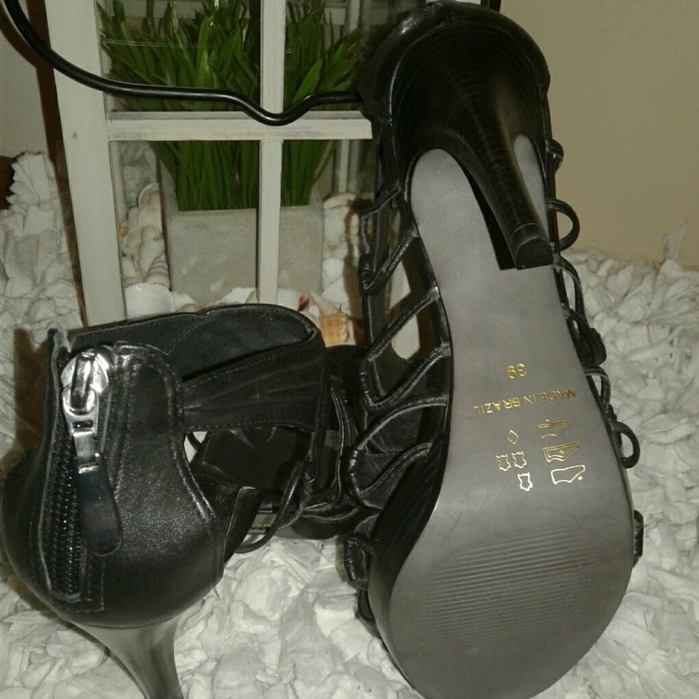 New Black Heels - Picture 2 of 4