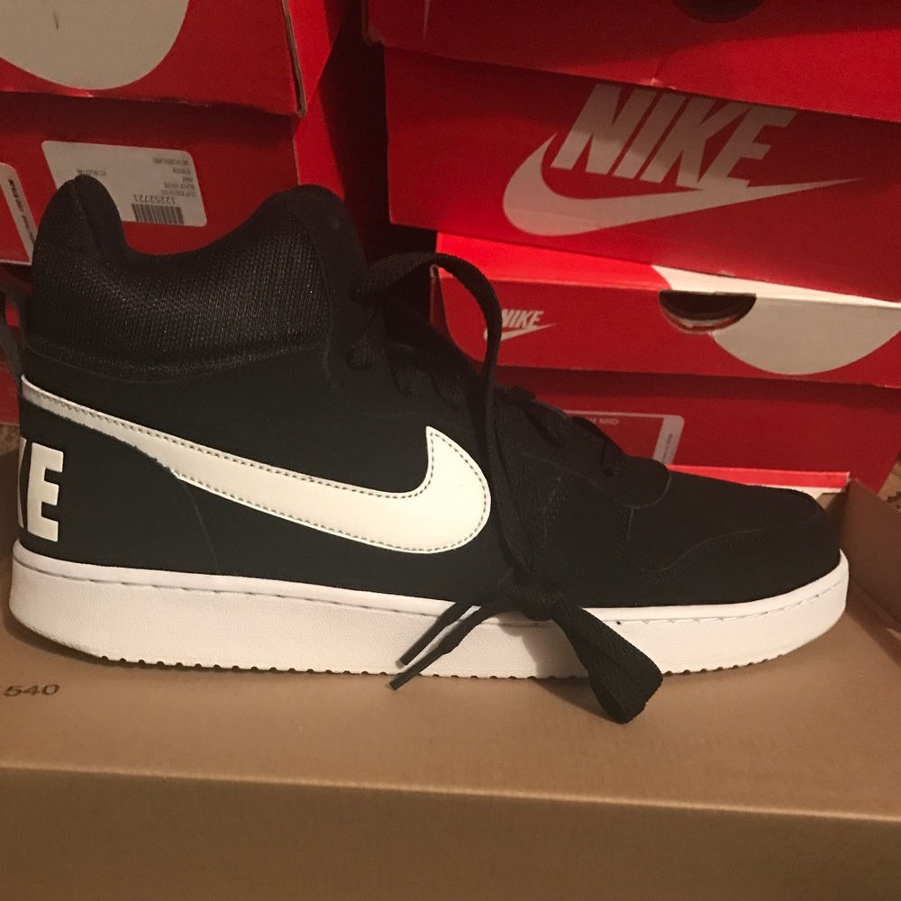 Nike Air Force One Mid Court