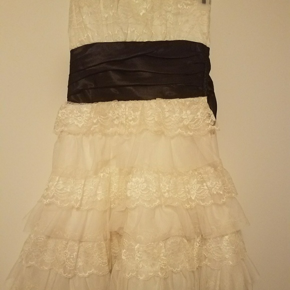 Homecoming Dress - Picture 2 of 4