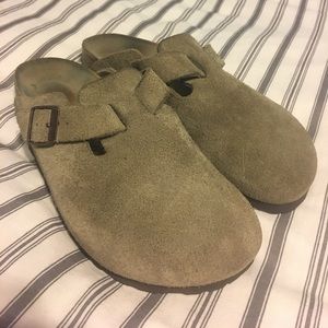 Birkenstock Boston Suede Clog - Taupe