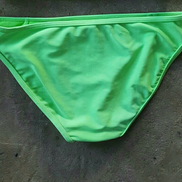🎉⛱👙 LIME GREEN BIKINI  SWIMSUIT👙⛱🎉 - Picture 4 of 5