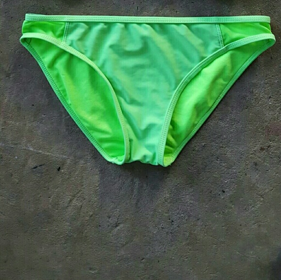 🎉⛱👙 LIME GREEN BIKINI  SWIMSUIT👙⛱🎉 - Picture 2 of 5