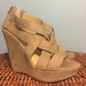Chinese Laundry Major Crush Wedge