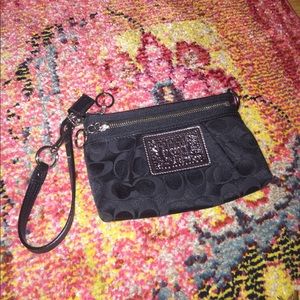 Coach Poppy Wristlet in Black