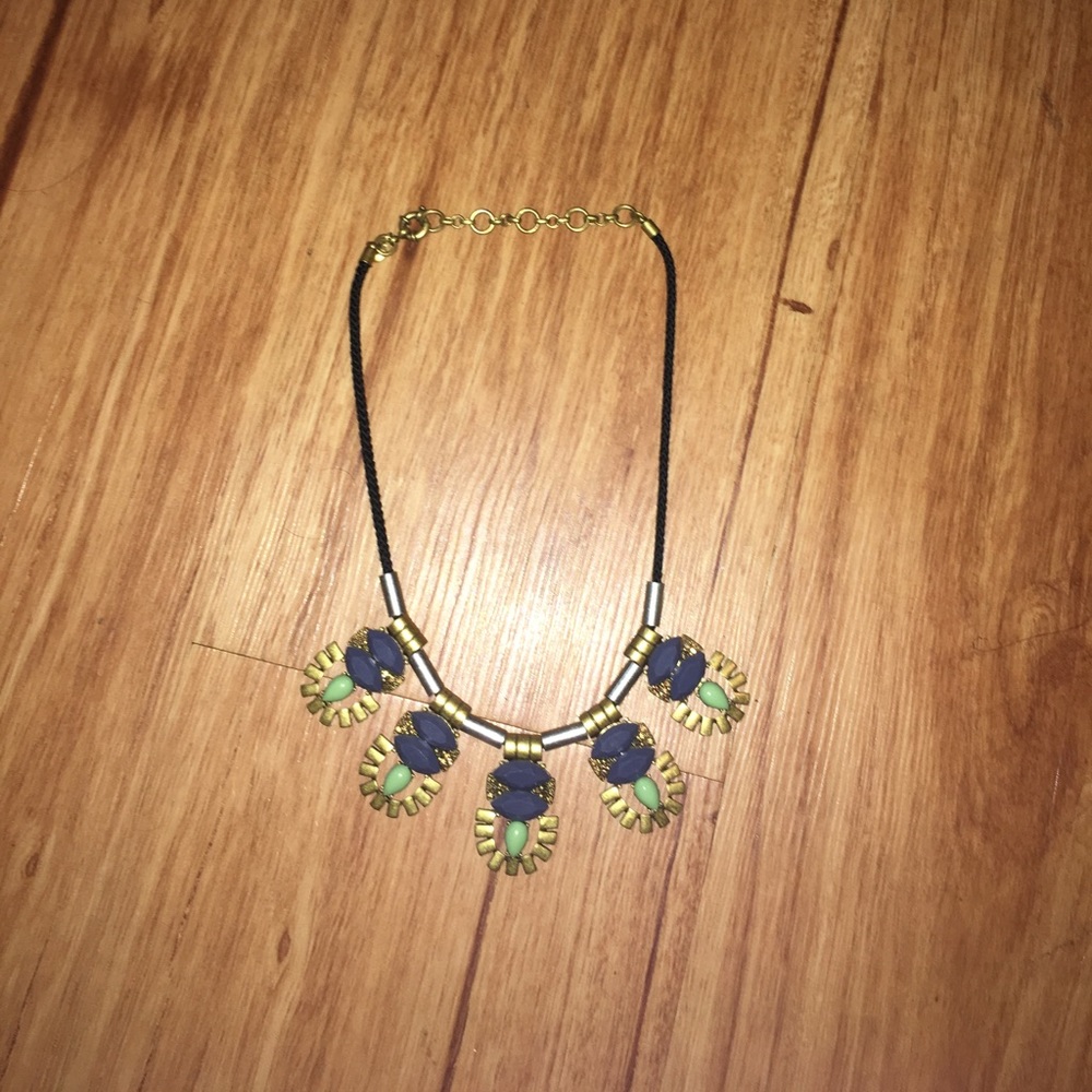 •J.CREW NECKLACE•