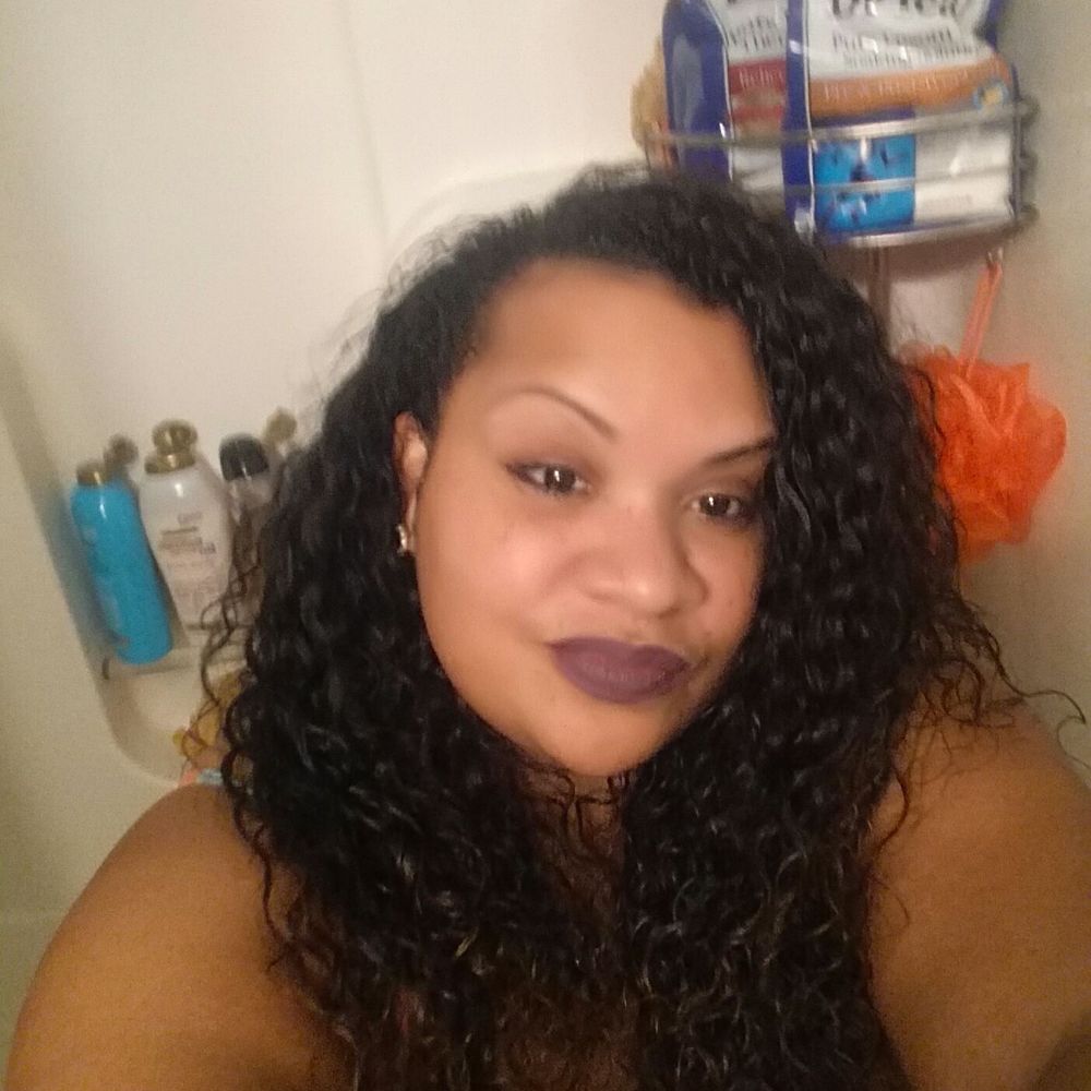 Meet your Posher, Crystal