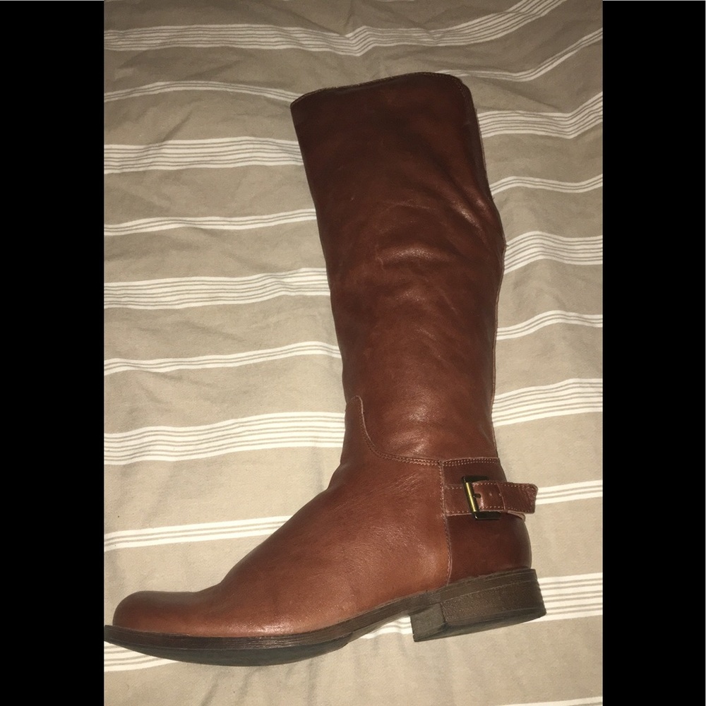 Size 9.5 guess riding boots