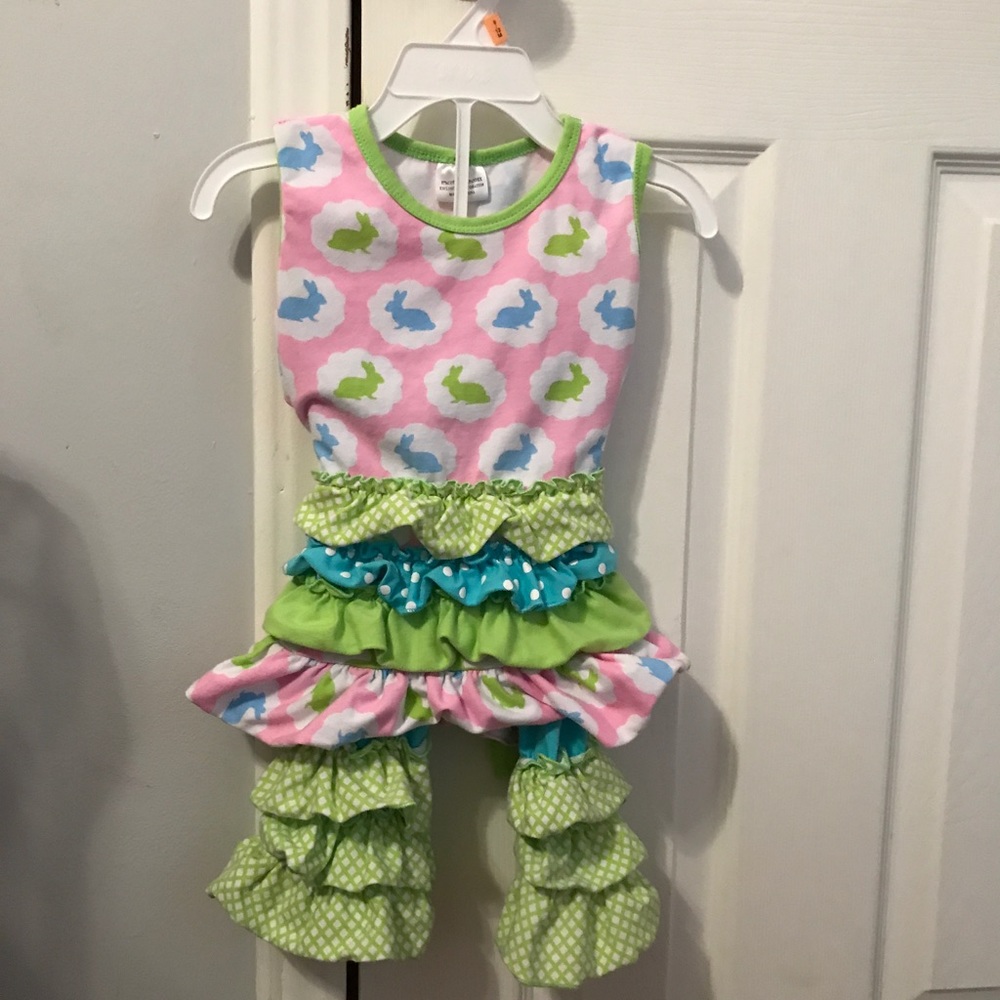 Bunny Capri Icing Set