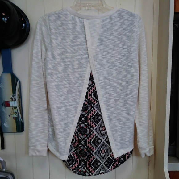 Cream sweater - Picture 2 of 2