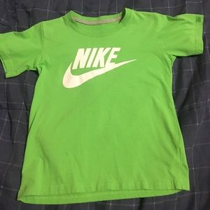 Nike buys cotton t-shirt
