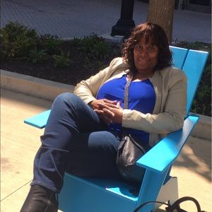 Meet your Posher, Denise