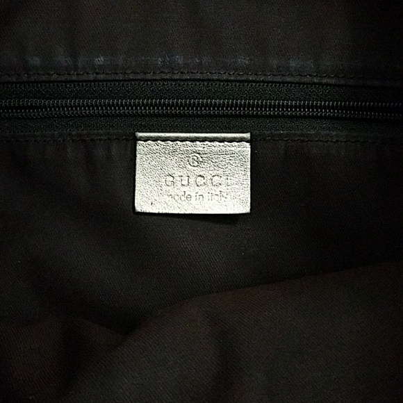 Gucci Distressed Gold Signature Large Purse - Picture 5 of 7