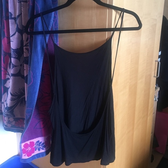 Black Scoop back tank - Picture 2 of 3