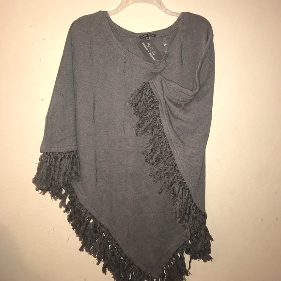 NWT, Threads 4 Thought Gray Kavi Poncho - Picture 2 of 4