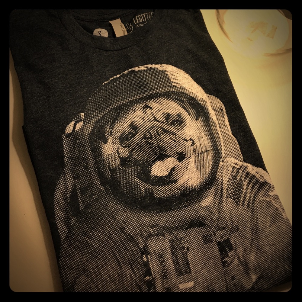 Pug Astronaut graphic tee
