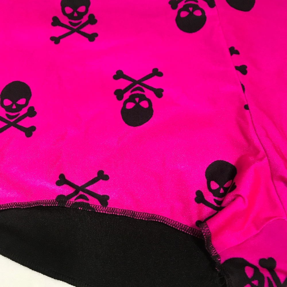 Pink & Black Skull Bikini Boyshorts Large - Picture 2 of 5