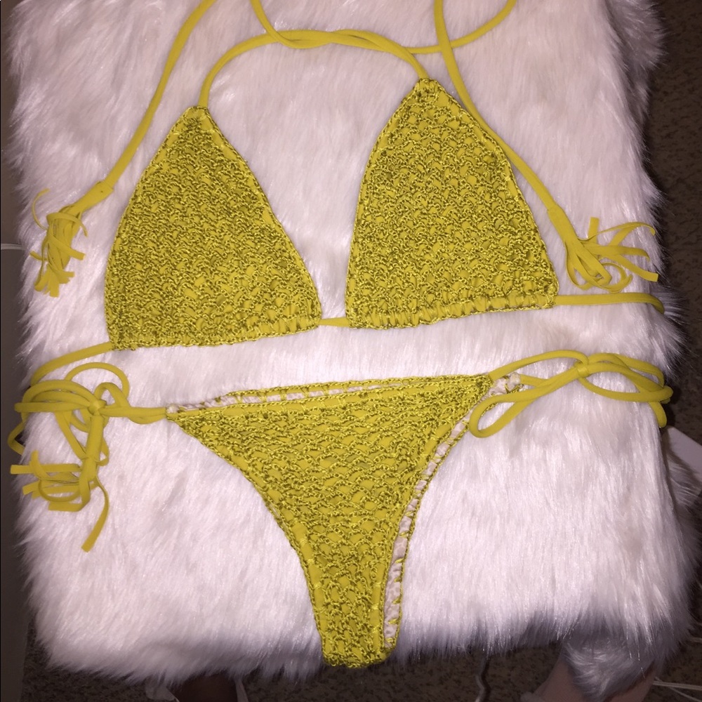 Acacia swimwear Humuhum crochet 🍍