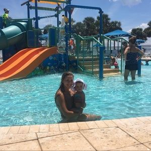 Meet your Posher, Ashlyn