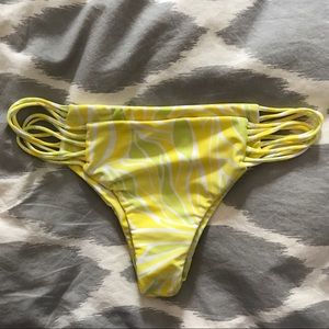 RARE Mikoh Lanai Swim Bikini Bottoms, Small
