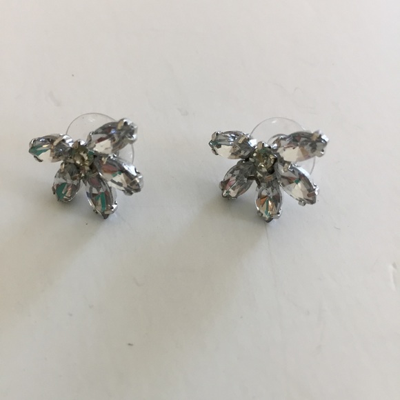 Dazzling Stud Earrings - Picture 2 of 3