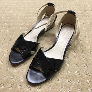 Tods black and cream wedges