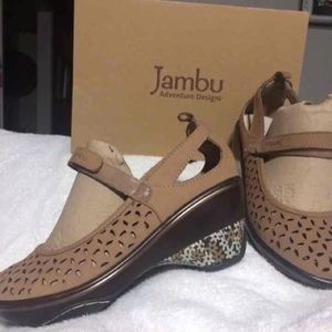 Jambu shoes size 7  NWT/in box