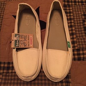 Sanuk Tan Slip-On Flats