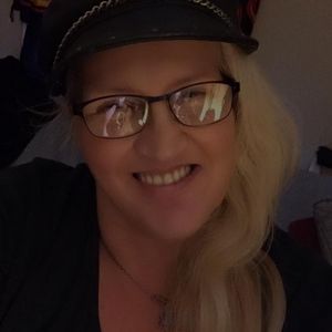 Meet your Posher, Shari