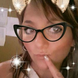 Meet your Posher, Carrie