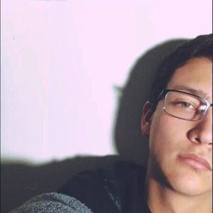 Meet your Posher, Rene