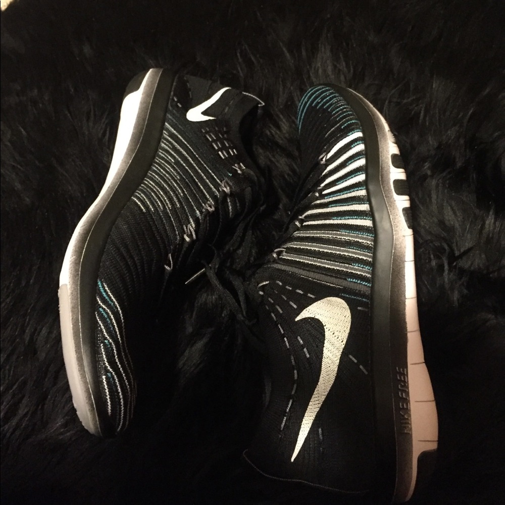 Nike free transform flyknit