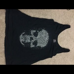 Skull tank