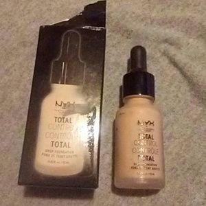 NYX Total Control Foundation