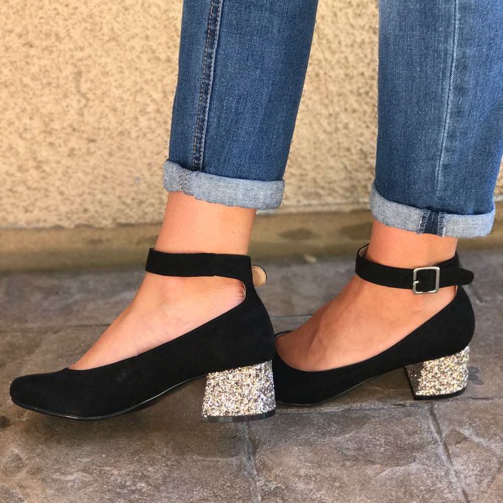 Ankle Wrap Glitter Chunky Heel Mary Jane Pump - Picture 4 of 8