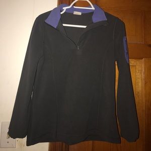 Sporty/active pullover.