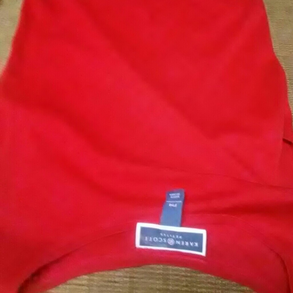Short sleeved tank tops