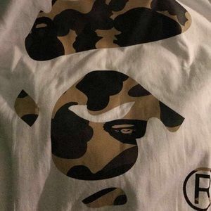 Bathing ape t shirt medium